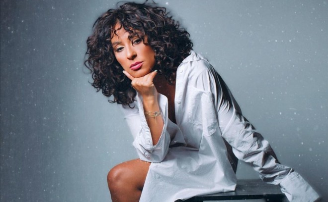 Tünzalə qızı Fidanla fotosunu paylaşdı
