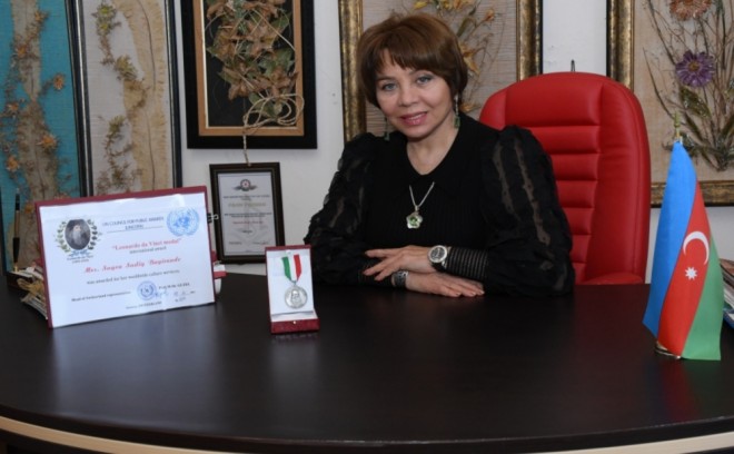 Əməkdar artist medal ilə təltif olunub - foto