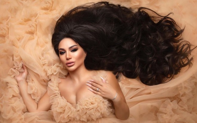 Lətifə bəzi həmkarlarından utanır