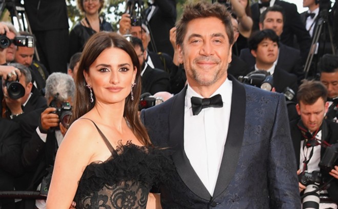 Aktrisa uşaqlarını yad insanlardan qoruyur