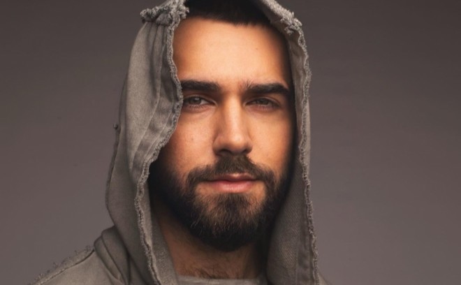 Çingiz etnik musiqi ilə məşğuldur