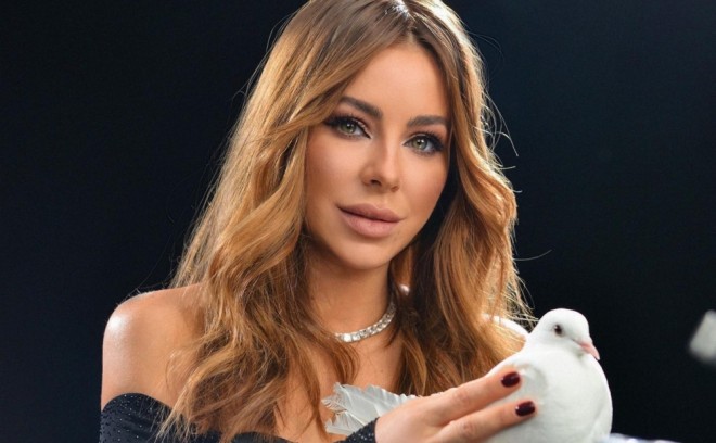 Xalq artisti susqunluğunu pozdu