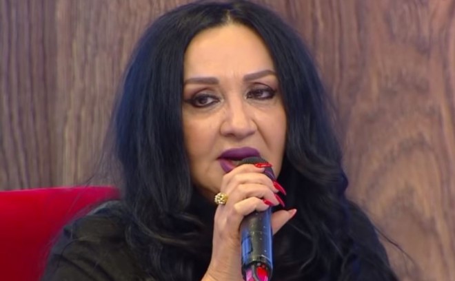 "Tənha qadın tacsız şahzadəyə bənzəyir..." 