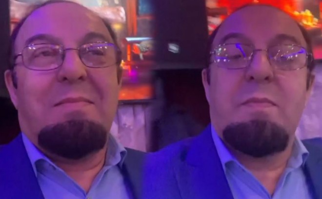 Elariz yeni görünüşü ilə diqqət çəkib