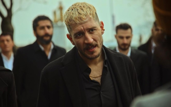 Aktyor imicində dəyişiklik edib 