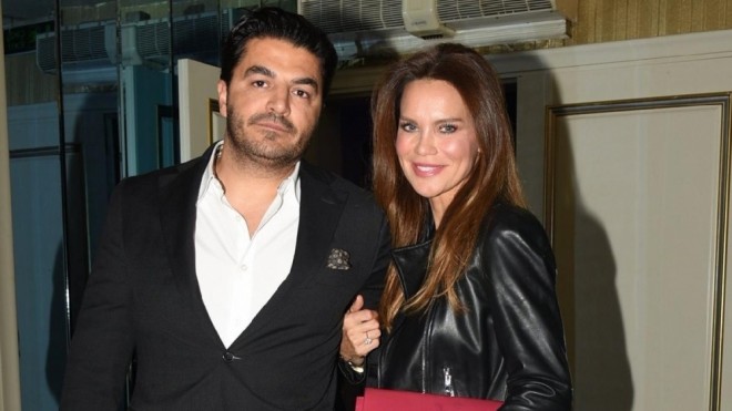 Model  iş adamı ərindən  boşanır