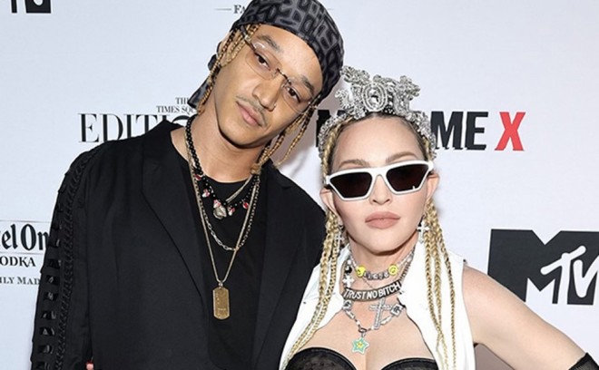 Madonna 35 yaş kiçik sevgilisindən ayrılıb