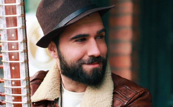 Nura Suri Çingiz Mustafayevi təriflədi