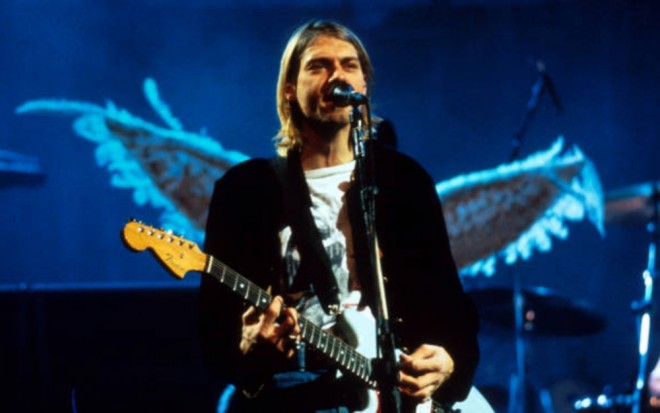 Kurt Kobeynin gitarası hərraca çıxarılır - foto