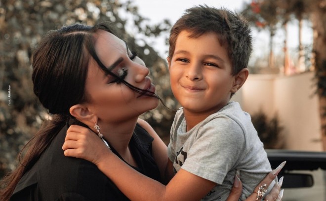 Lətifə Soyuöz oğluna qadağa qoyub