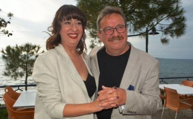 Aktyor 61 yaşında nişanlanıb - foto