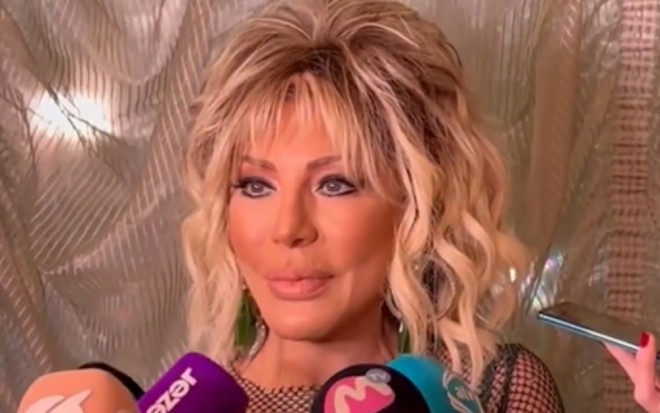 Xalq artisti konserti üçün avtomobilini satıbmış
