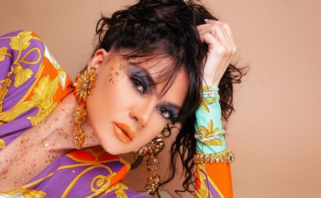 Natavanınsənət dostları ilə arxiv fotosu