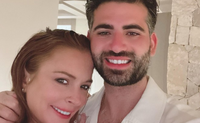 Aktrisa gizli ərə gedib
