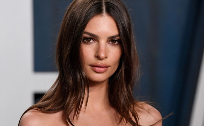 Model açıq-saçıq fotosu ilə gündəmə gəlib