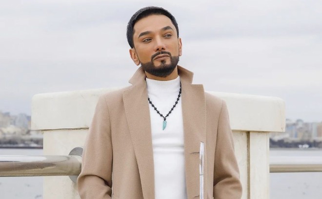 Qızların şortik geyinməsi müzakirə yaradıb