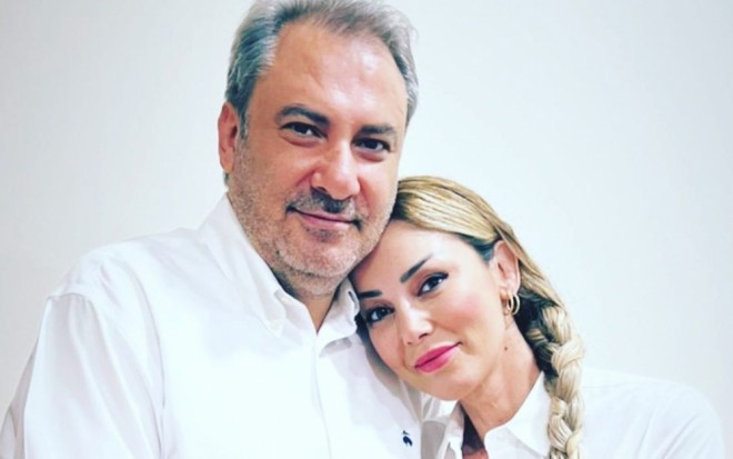 Amerikaya köçən müğənni ərə gedib - foto