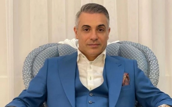 Rüfət hərbçi ailəsində doğulub