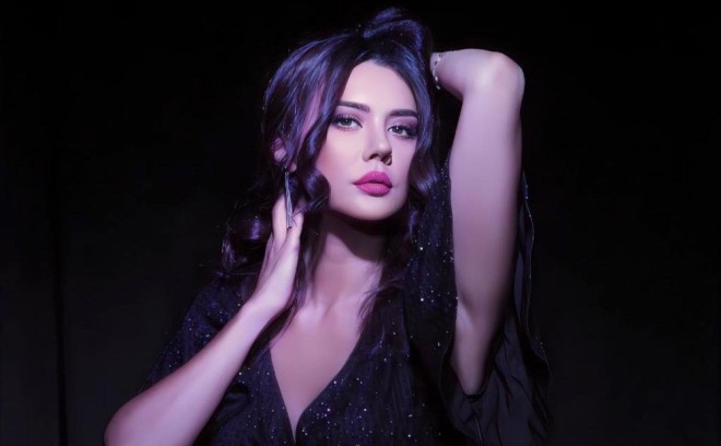 "Rahat buraxın məni, bezdim..." - Oksana