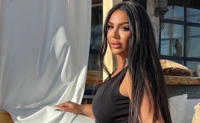 Lətifə ad çəkmədən söz atıb - foto