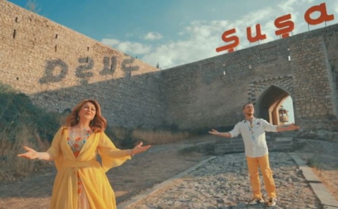 "Sarı bülbül" xalq mahnısını oxudular
