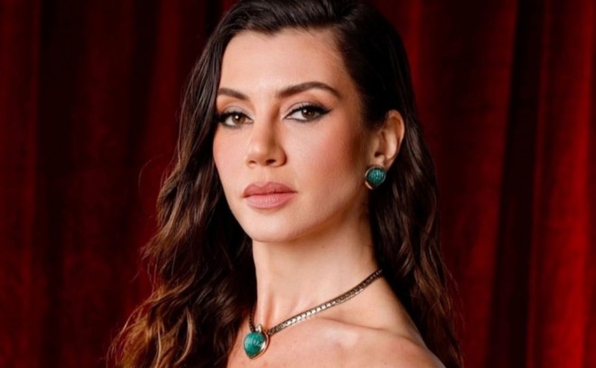 Aktrisa zeytun sahəsi alıb