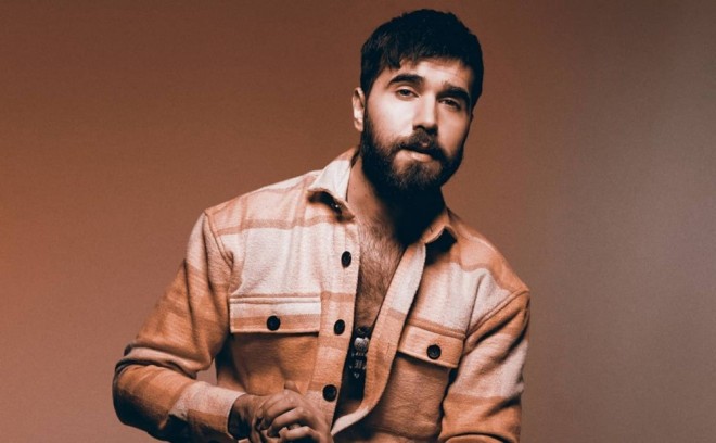 Çingiz evlənməməyinin səbəbini açıqlayıb