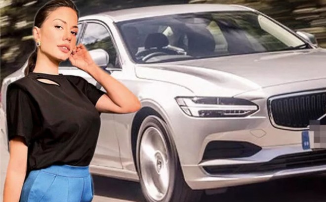 Aktrisa özünə bahalı maşın alıb 