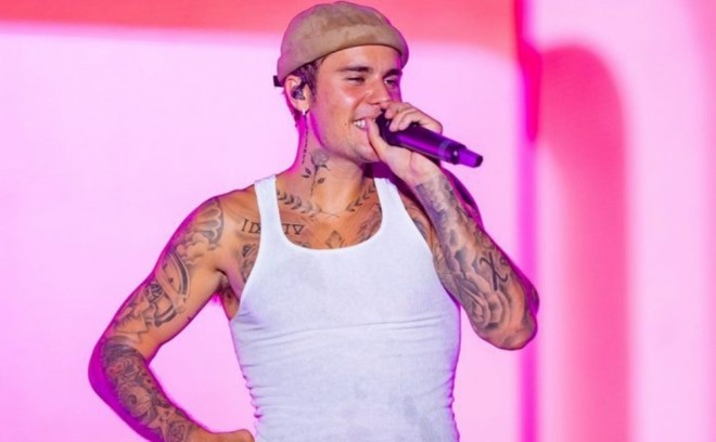 Castin 200 milyon qazanıb