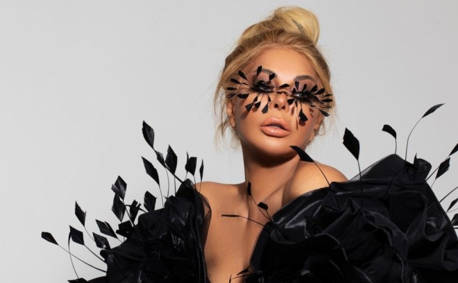 Xalq artistinin yeni görünüşü - foto