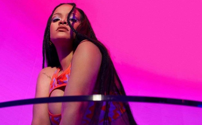 Rihannanın "Sevgililər günü" kolleksiyası - foto