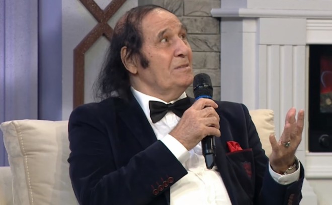 Xalq artisti həmkarlarının ifasını tənqid edib