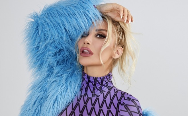 İrem sevgilisi ilə bağlı paylaşım edib
