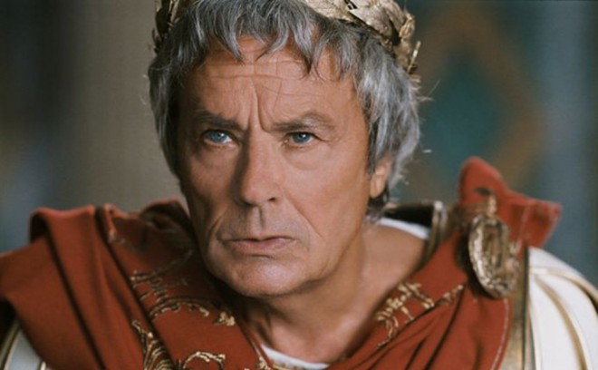 Alen Delonun kolleksiyası hərraca çıxarılır