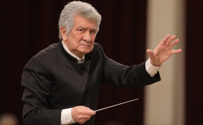 Xalq artistinə Heydər Əliyev Mükafatı verilib