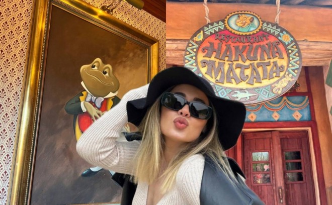 Samirə Əfəndi Avropa gəzintisində olub
