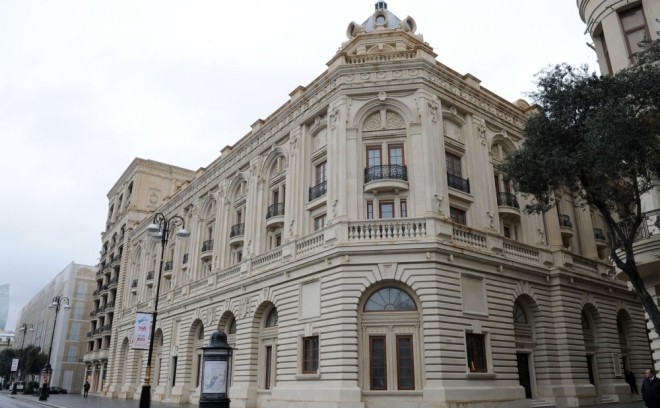 "Sən elə bir zirvəsən!.." tamaşası Şəkidə 