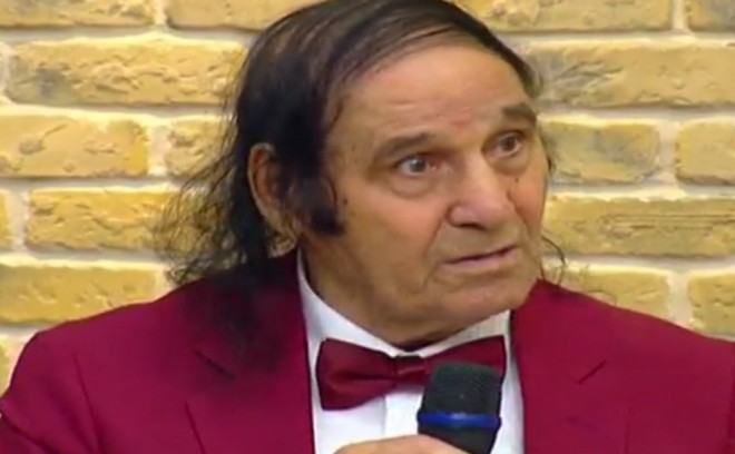 Xalq artisti ruhi xəstə tərəfindən bıçaqlanıb