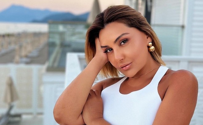 Xalq artisti fotolarını paylaşıb