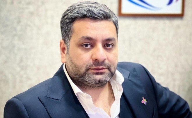 Aktyor-aparıcı 12 kilo arıqlayıb