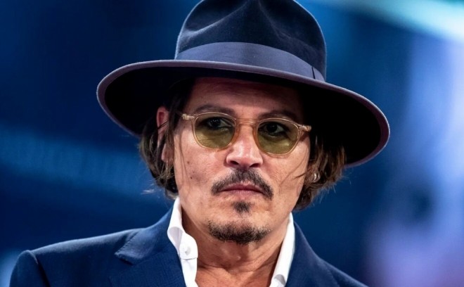 Hotel otağında huşsuz vəziyyətdə olub