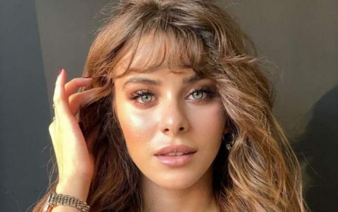 Aktrisanı təyyarəyə buraxmadılar
