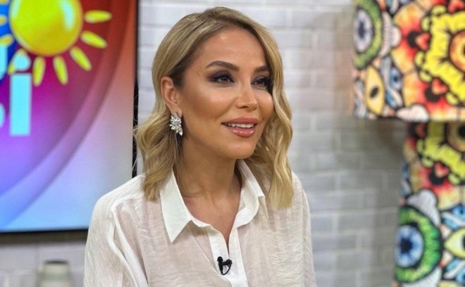 "Bağlanan qapıya deyil, açılan pəncərəyə bax..." 