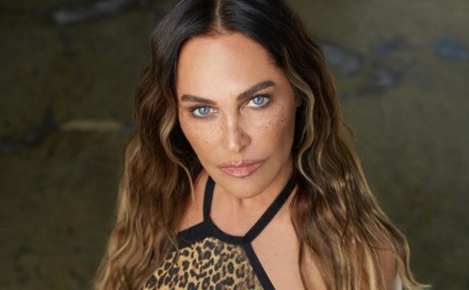 Hülya Avşar bahalı reklam təklifi alıb