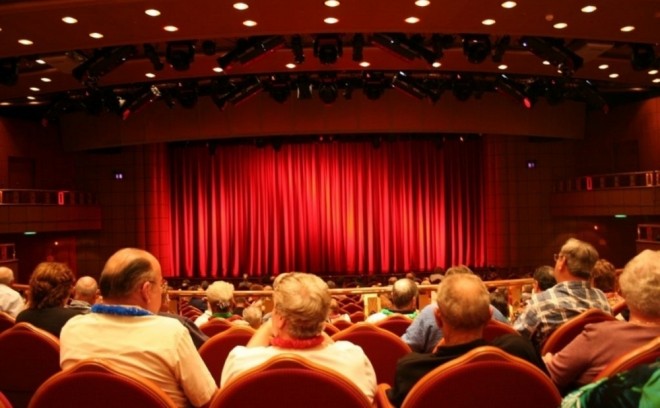 “Yuğ” Teatrının oktyabr  repertuarı