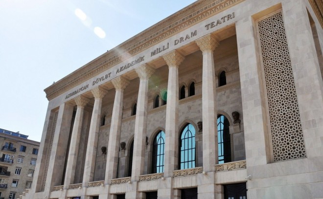 Milli Dram Teatrı bu ay maraqlı tamaşalar hazırlayıb