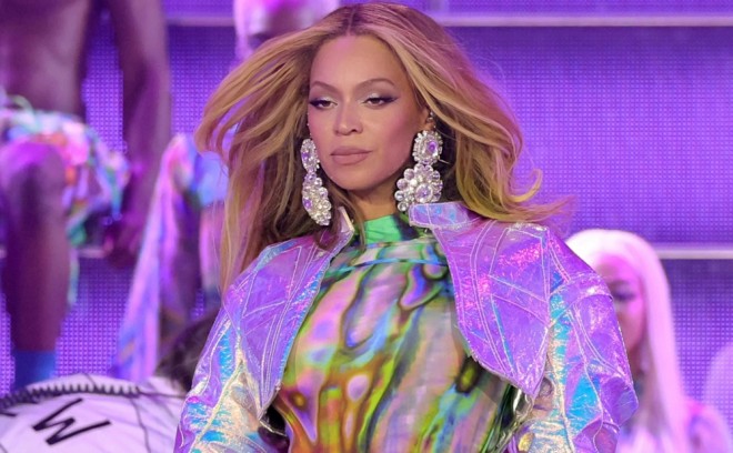 Beyons rekorda imza atıb