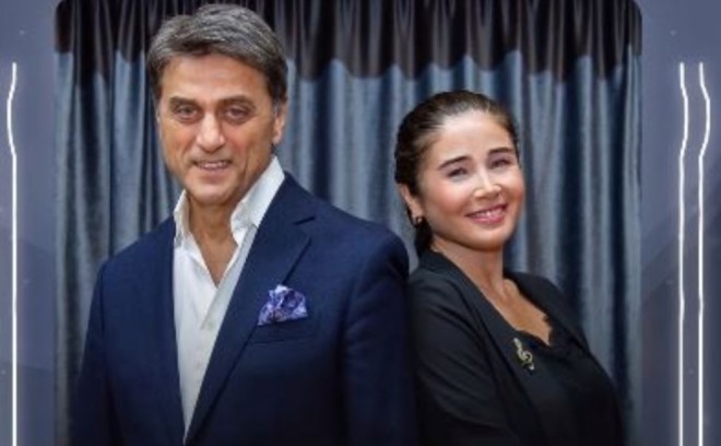 Sərxan Elnarə ilə duet oxuyub