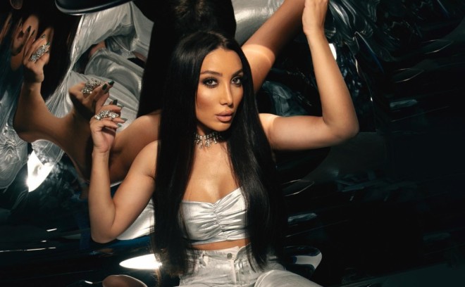 Günay yeni fotosessiya etdirib
