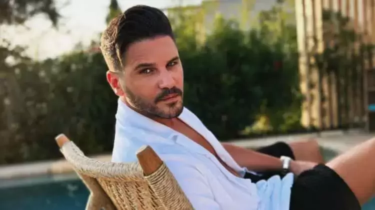 Sayışman zəlzələdə köməksiz qalıb